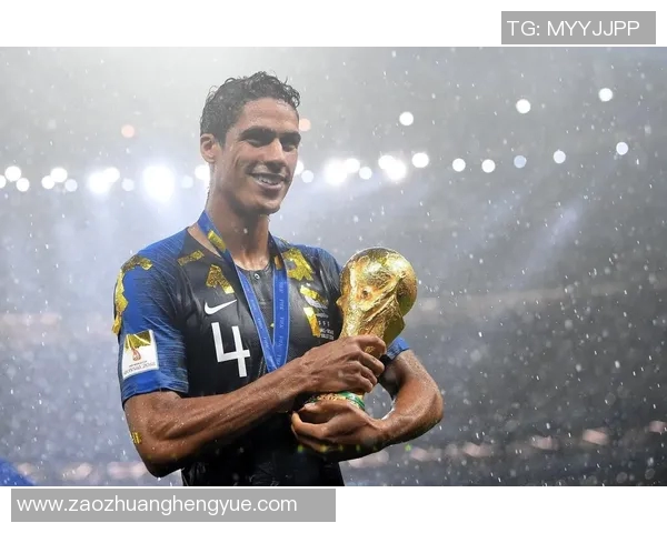 足球明星珍贵瞬间高清照片大揭秘让你一睹他们不为人知的真实面貌