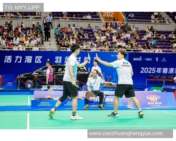 广州羽毛球队与重庆羽毛球队速度对决赛后分析与总结
